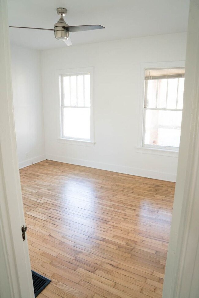 Building Photo - Lovely, Renovated Vintage 3 BR Home! Off-Street Parking, Covered Porch & Patio; Dogs Ok!