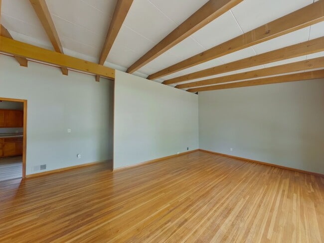 Building Photo - 2924 N Vassar Ave