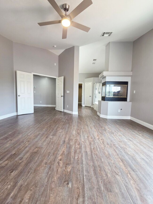 Building Photo - 9946 Burton Lake Ct