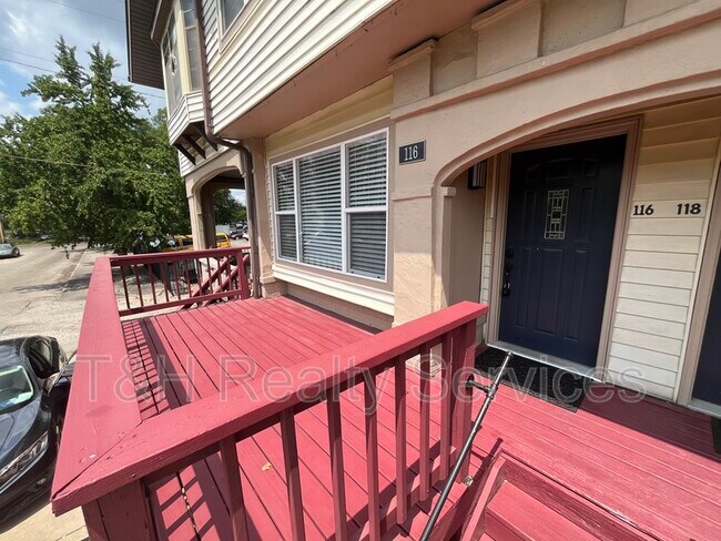 Building Photo - 116 E 27th St