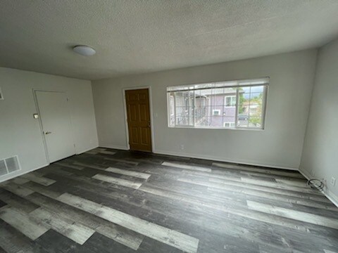 Building Photo - 6923 Ben Ave