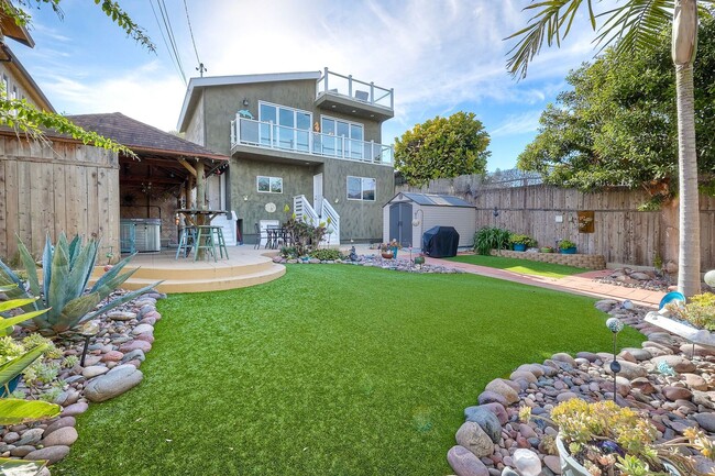 Building Photo - Exquisite Coastal Living- Ocean Beach