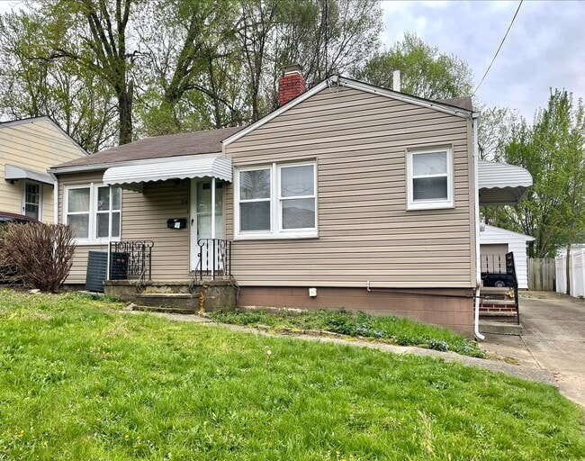 Building Photo - 34 Clinton Ave