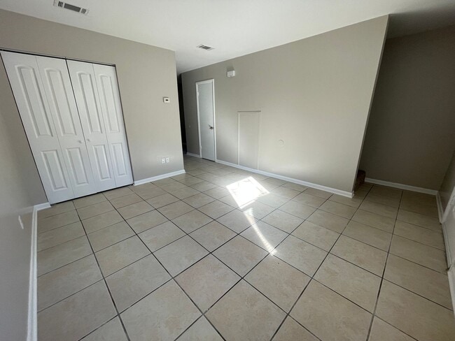 Building Photo - Great Townhouse 2 Bedroom 1.5 Bath in Fort Walton Beach!