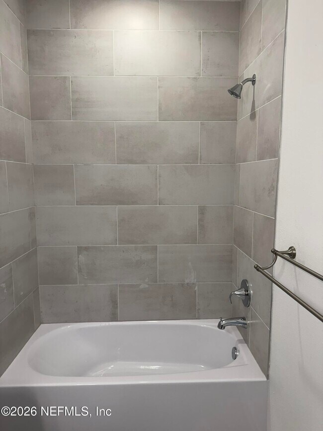 Building Photo - 15512 Whispering Fir Dr