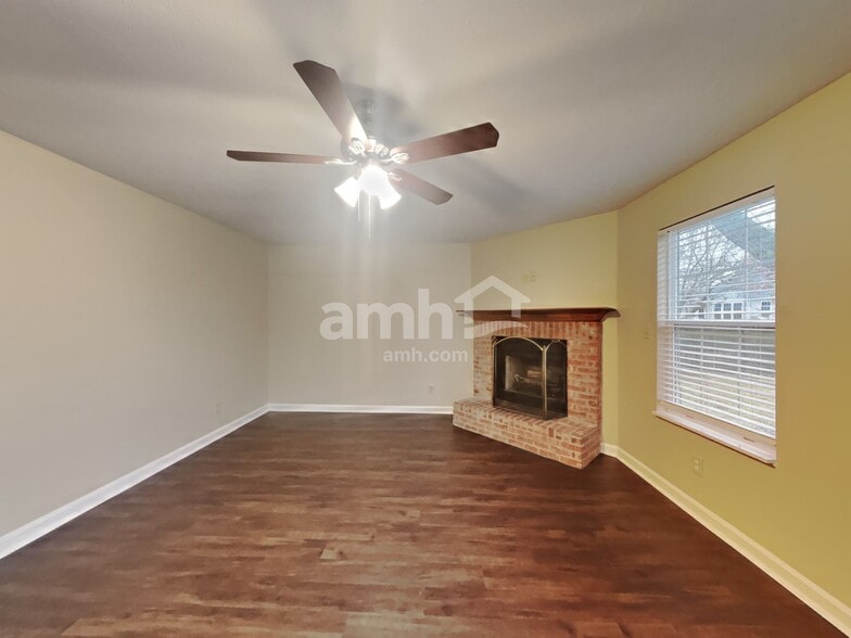 Building Photo - 5568 Alcott Ln