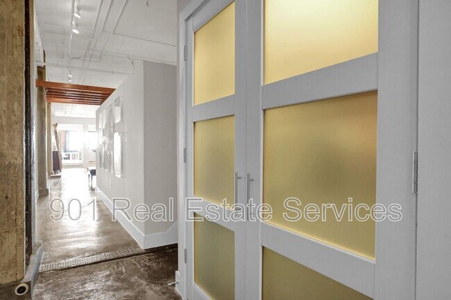 Building Photo - 505 Tennessee St