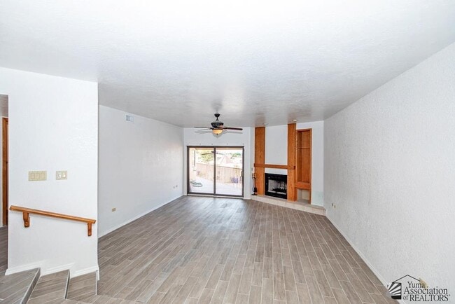 Building Photo - 2136 S 14th Ave