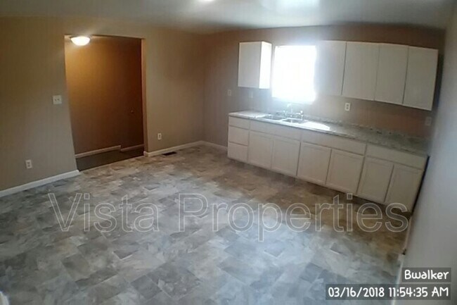 Building Photo - 420 Marret Ave