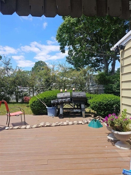 Building Photo - 1076 Carll Dr