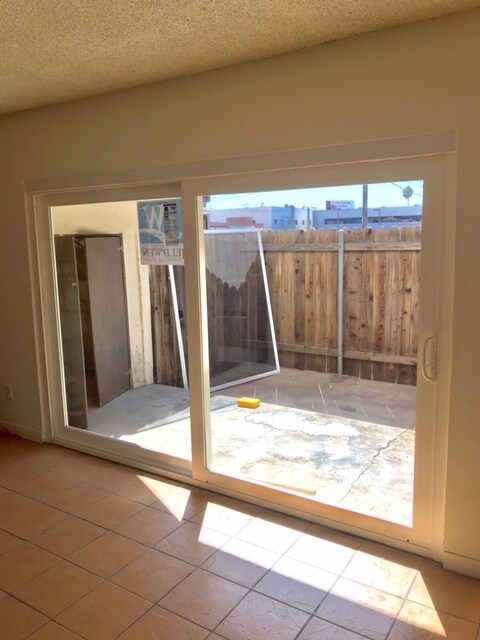Large sliding door with balcony - 8356 Amigo Ave