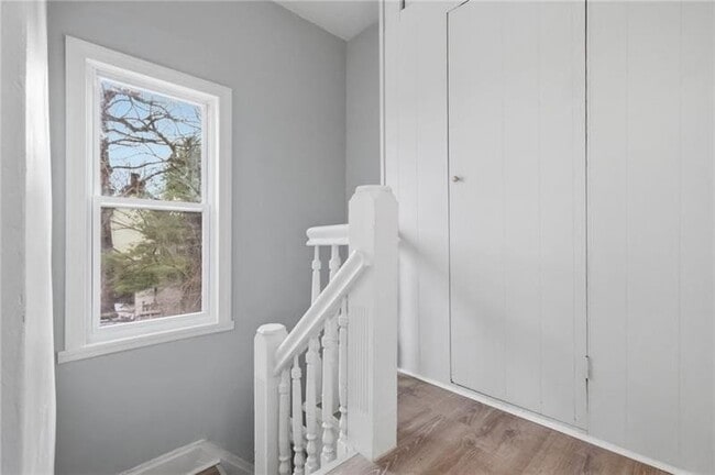 Building Photo - 228 Sylvan Walk