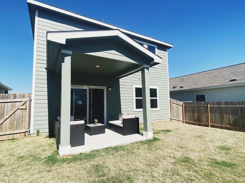 Building Photo - 19411 Cloudy Bay Dr