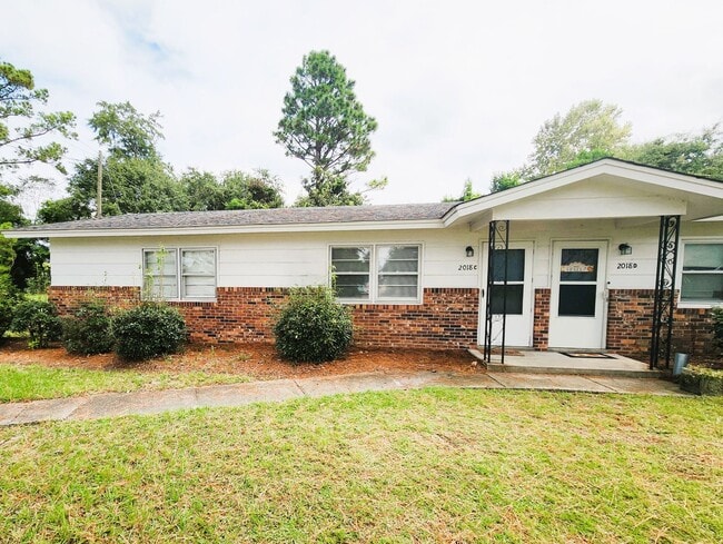 Primary Photo - N Kerr Avenue - Duplex home - Move In Read...