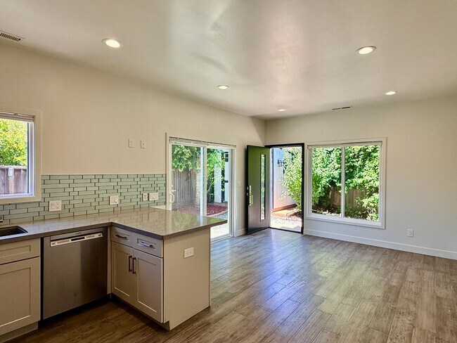 Building Photo - 1111 Pippin Creek Ct