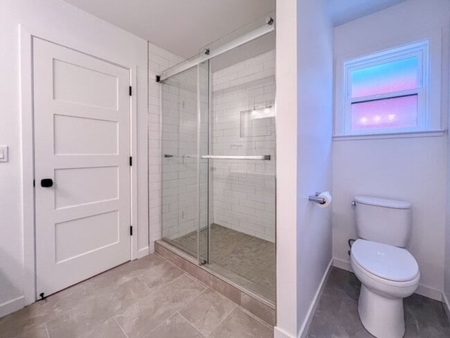 Building Photo - Beautifully Remodeled Three Bedroom Home