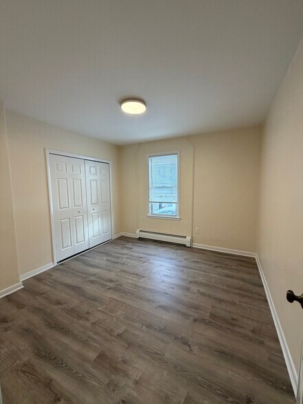 Building Photo - 155 Pilgrim Ave