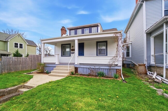 Building Photo - 270 S Cypress Ave