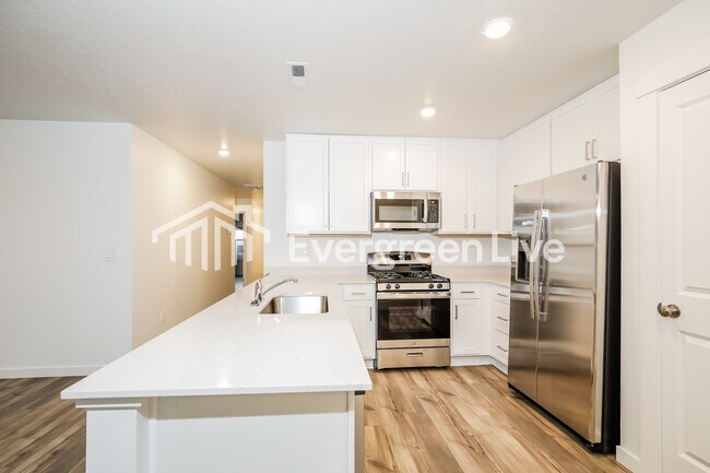 Building Photo - 2451 W Pollinator Dr