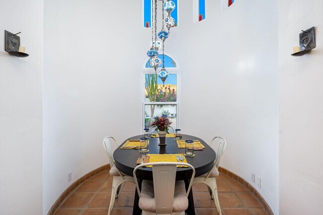 Building Photo - 53845 Avenida Cortez