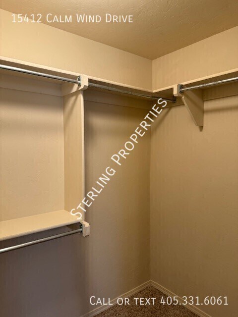 Building Photo - 15412 S Calm Wind Dr