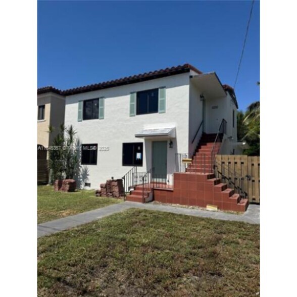 Building Photo - 1136 SW 12th Ct