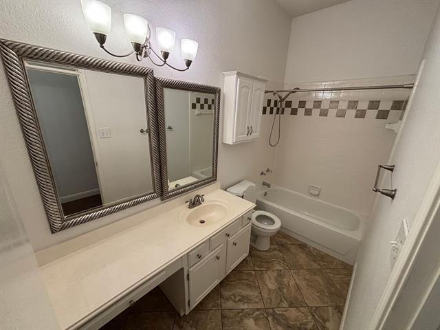 Building Photo - 10717 Canoe Rd