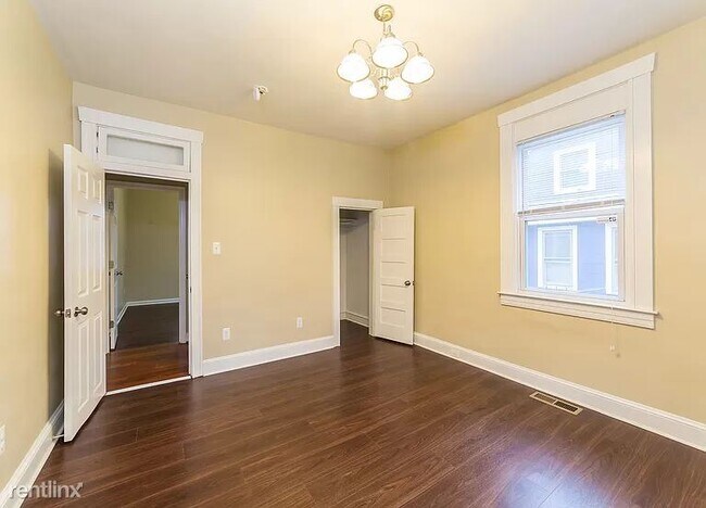 Building Photo - 3 br, 1.5 bath House - 2708 White Ave