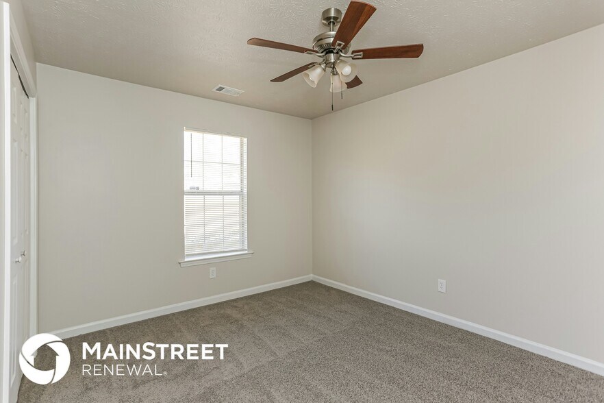 Building Photo - 8147 Mountain Pass