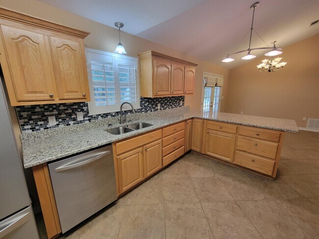 Building Photo - 4707 Nichols Creek Rd