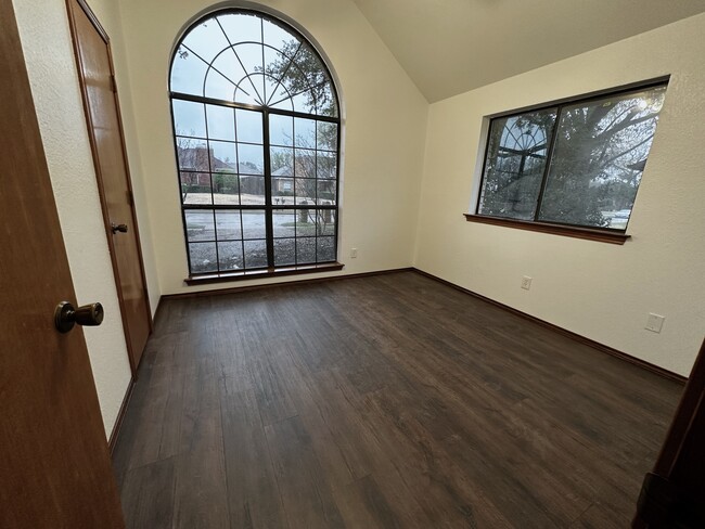 Front Bedroom / Office - 4617 Normandy Lane