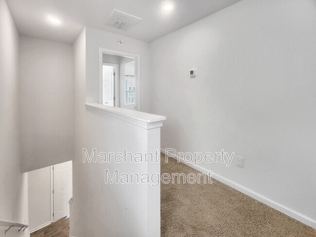 Building Photo - 1322 Wunder Way