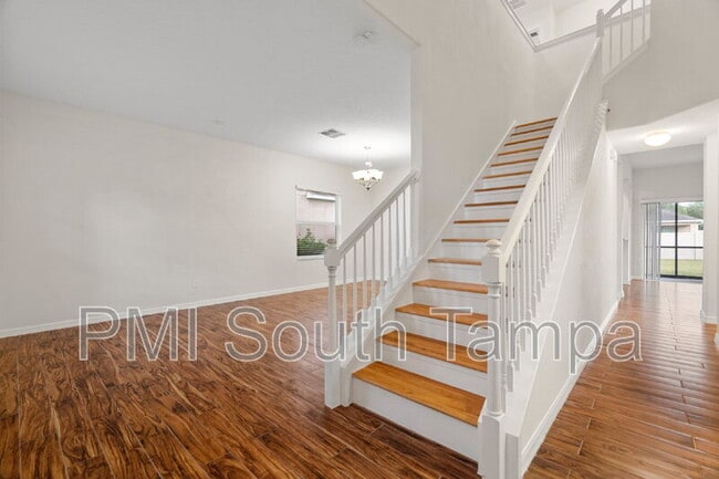 Building Photo - 13740 Newport Shores Dr