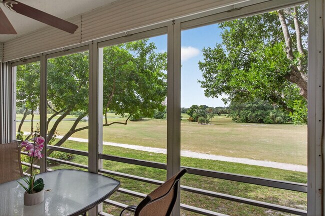 Building Photo - 2671 S Course Dr