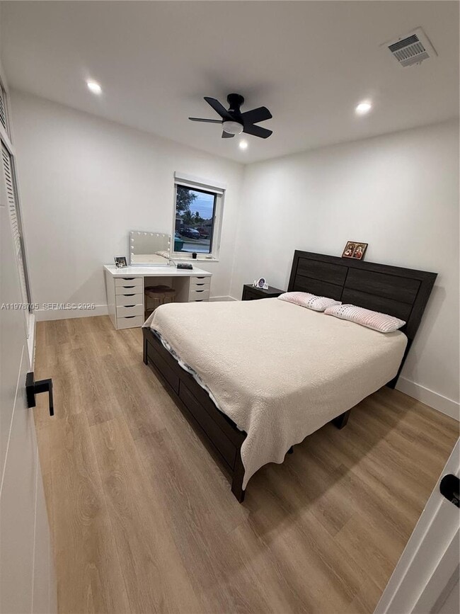 Building Photo - 15915 SW 103rd Pl