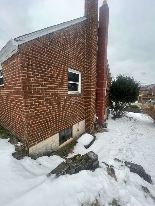 Building Photo - 149 Parkwood Rd