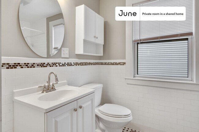 Building Photo - Room in Shared 4 bed/2 bath home in Allston