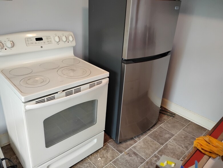 Appliances included! - 2301-2303 W McKinley Ave
