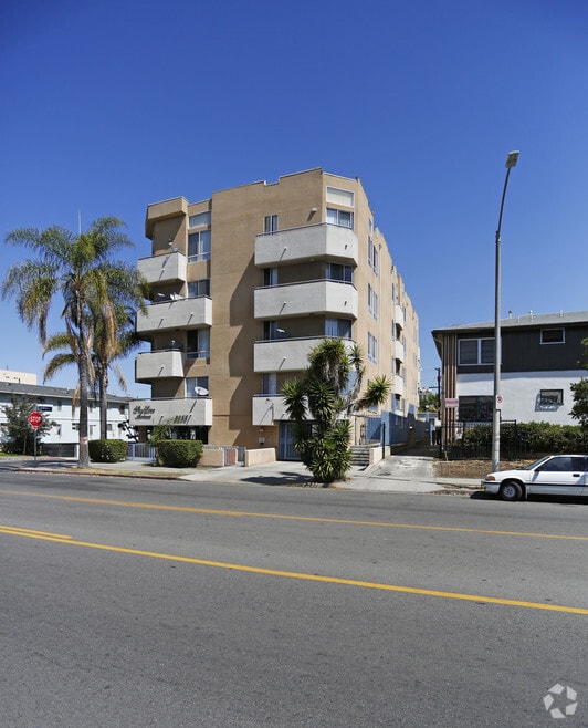 Building Photo - 3855 W 7th St