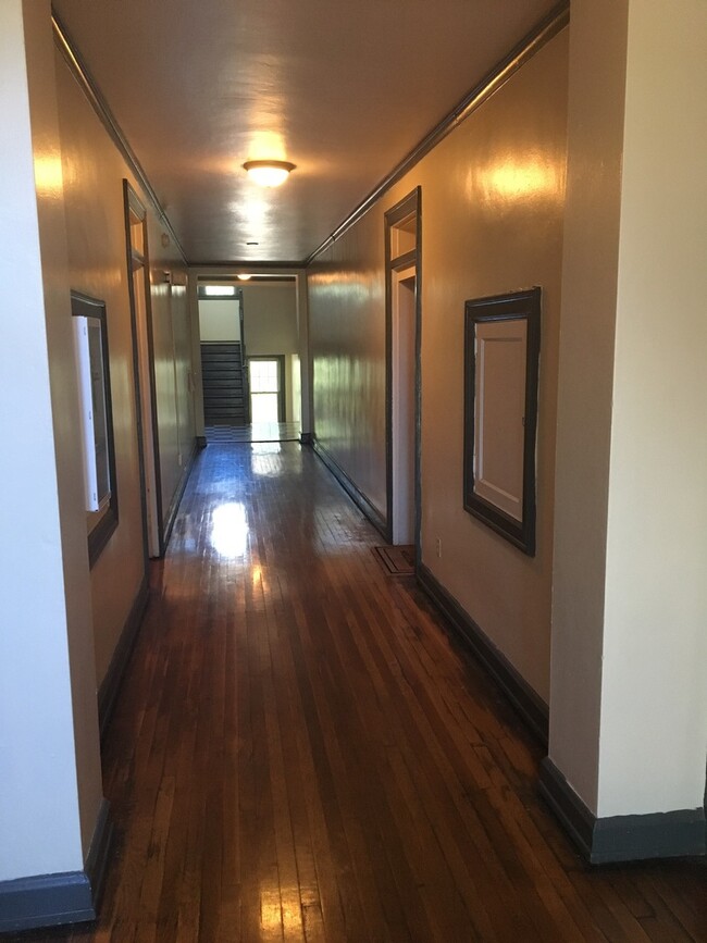 Interior Photo - 205 - MERIDIAN PLAZA APARTMENTS