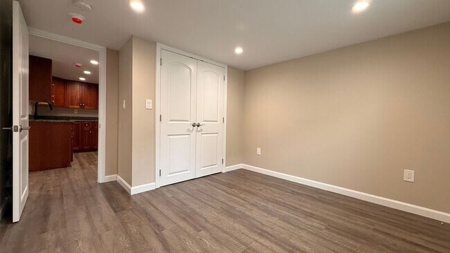 Building Photo - 62 Suffield St