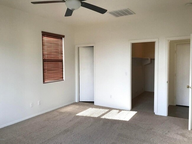 Building Photo - 7323 W St Charles Ave