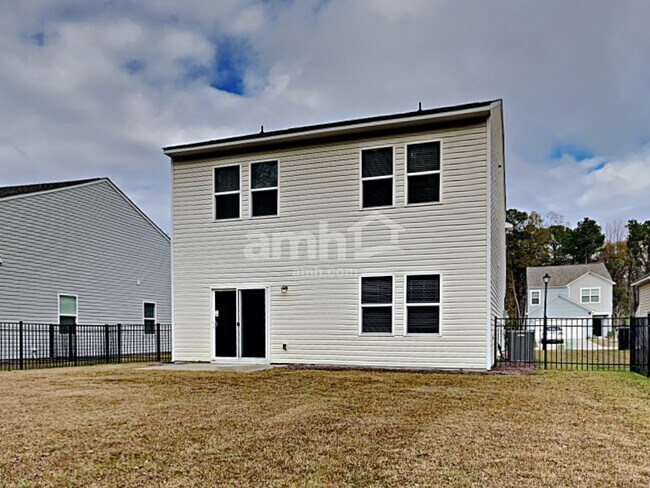 Building Photo - 119 Orion Way