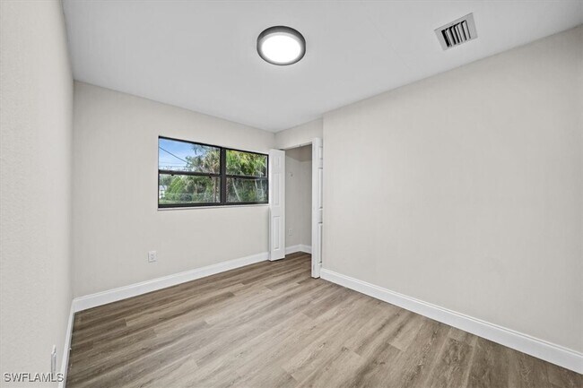 Building Photo - 21224 Quesada Ave