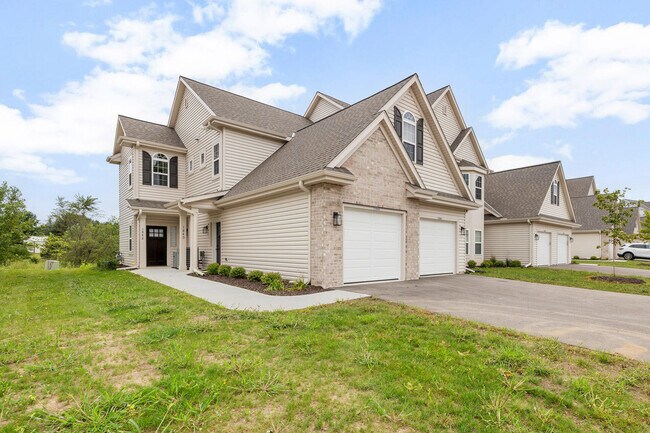 Building Photo - 1810 Horseshoe Ln