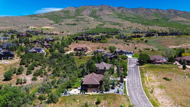 Building Photo - 3573 N Elkview Dr