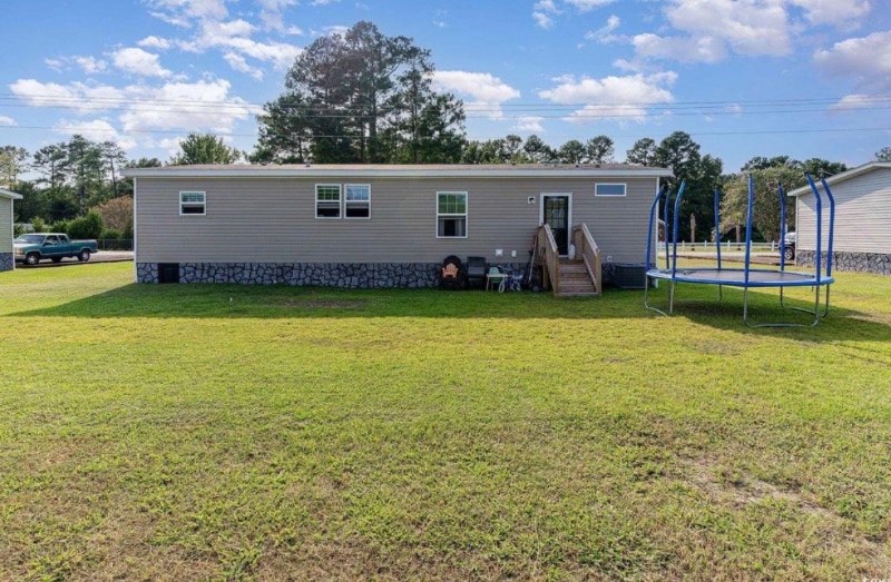 Building Photo - 3824 Wayside Rd