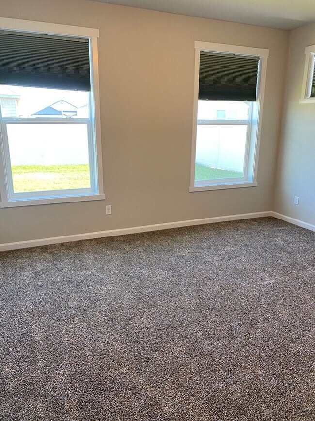 Building Photo - New Construction Aho Home!