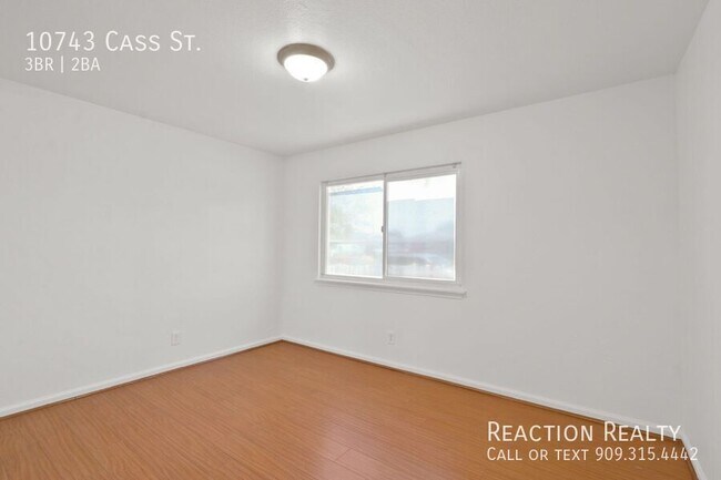 Building Photo - 10743 Cass St