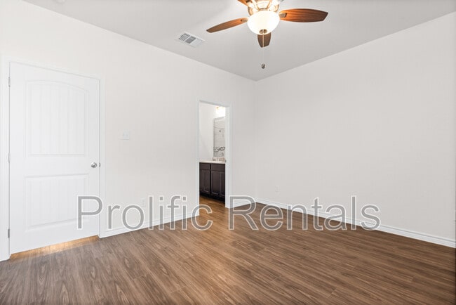 Building Photo - 5103 Rose Petal Ct